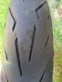 Pneumatiky přední 120/70-17 prakticky nove vyprodej