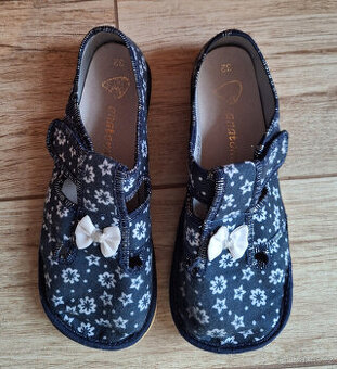 Dívčí bf papuče 32 - jako nové