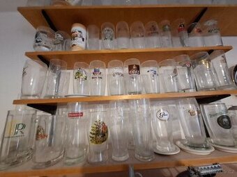 Sbírka různých půllitrů