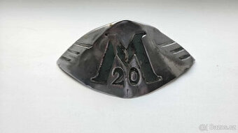 znak na masku GAZ M20 Poběda Pabeda