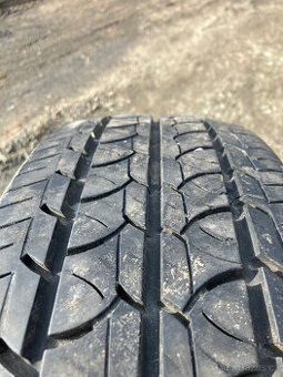 Pneu na dodávku 215/75 R16 C