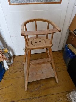 dětská jídelní židlička