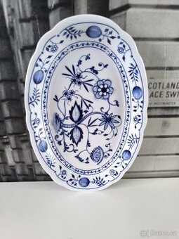 Oválný porcelánový talíř Zwiebelmuster Kahla GDR