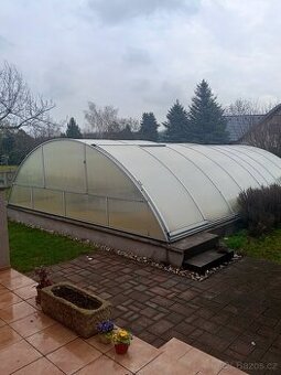 Zastřešení na bazén