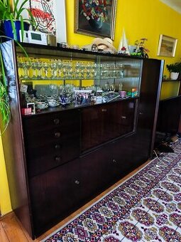 Obývací stěna z kvalitního materiálu