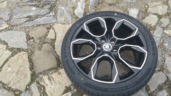 prodám NOVÁ al kola 18 5x112 na ŠKODA + 225 40 18