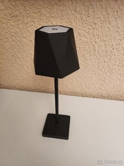 Lampa led, lucerna, stolní s baterií, USB c, různé barvy