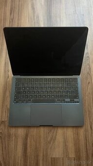 Macbook Air 13” 2022 M2