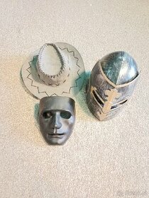Klobouk,maska, rytířská helma