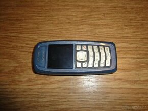 Mobilní telefon Nokia 3100 - 1