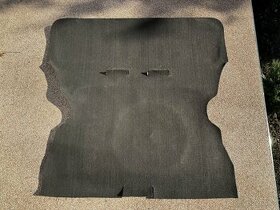 Škoda Favorit - koberec do kufru hnědý