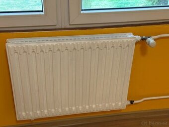 Bytové radiátory + topné těleso