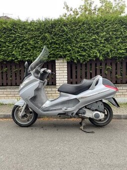 Piaggio X8 125