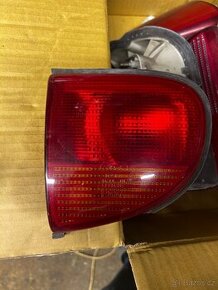 Ford escort orig zadní světla