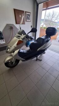 Skútr Hodna Pantheon 125 ccm 2T 10,8 KW