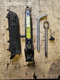 Hever povinná výbava VW T5 T5.1 T6