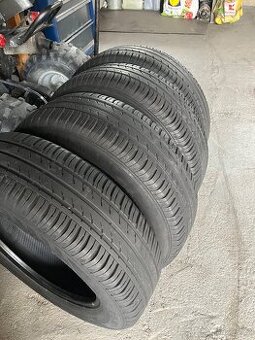 Pneu 185/65/15