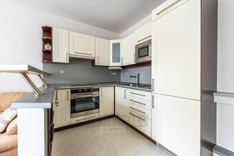 Pronájem bytu 2+kk, 45 m² – M. Chlajna, České Budějovice 2