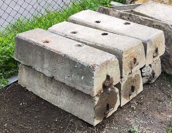 Betonové patky - 6 kusů