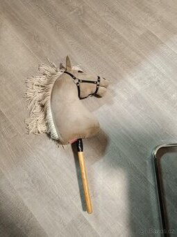 Hobby horse+příslušenství+překážky