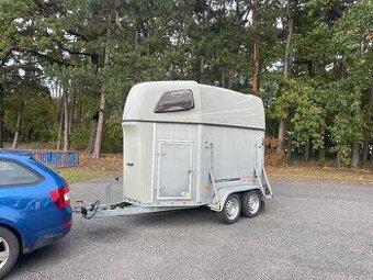 Přívěs na přepravu 2 koní, konibus 2000 kg, sedlovna