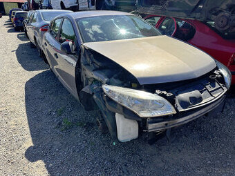 Renault Megane III rok 2012 náhradní díly