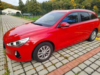 hyundai i30 combi RESERVOVÁNO , 2017 88kw málo najeto - 1