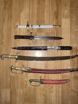 Sbírka bodáky -šavle