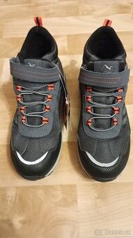 Nové kotníkové boty.