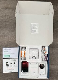 Monitor dechu s videochůvičkou