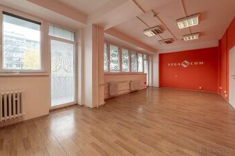 Pronájem kanceláře 35 m2, Střížkov, Praha 9