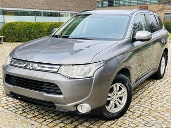 Mitsubishi Outlander 2.2DI MANUÁL 7MIST KAMERA TAŽNÉ 4WD