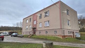 Prodej bytu 3+1 (64 m2), garáž a zahrádka