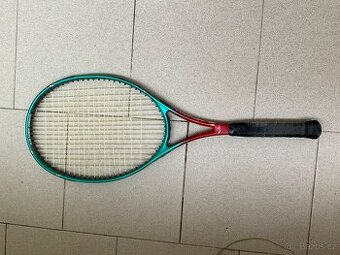 Tenisová raketa