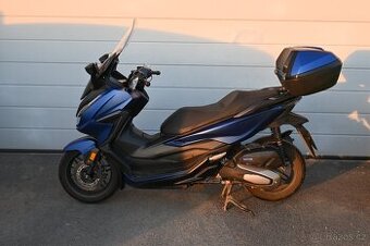 Honda Forza 125, r. v. 2022, Pearl Pacific Blue, originální