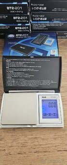 Dotykova kapesni vaha 200g x 0,01