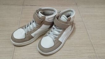 kotníčkové botasky