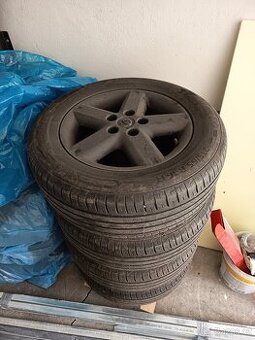 Prodám komplet kola 215/65 R16 SUV