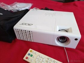 PROJECTOR ACER - 1