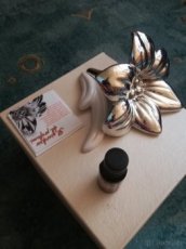 porcelánová parfémová lilie - 1