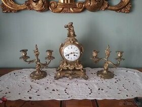 Krásné stolní hodiny se svícny Francie - bronz