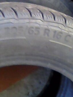 VW Transporter   205/65/16 C na dojeti 4mm