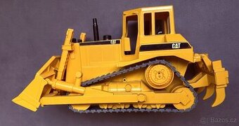 Bruder buldozer CATERPILLAR velký