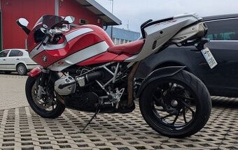 BMW R1200S rok 2006 s doplňky