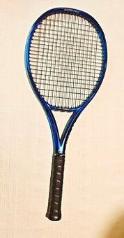 Prodám povedenou tenisovou raketu Yonex Ezone 300 g
