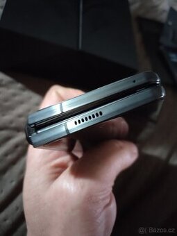 Samsung galaxy fold 2