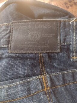 Jeansy Angelo Litrico