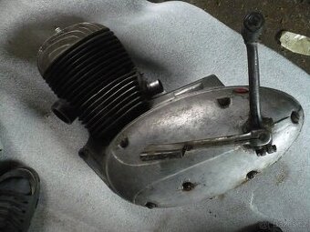 motor perák - 1