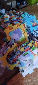 Pěnové puzzle cca 200 ks