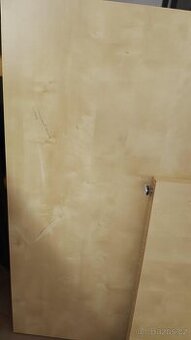 Ikea Expedit -stůl ke knihovně